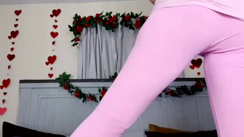 Dawn Willow online show from April 10, 8:46 pm