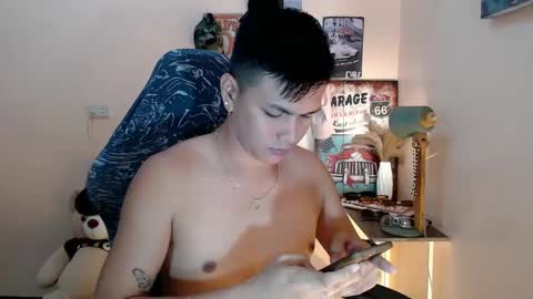 JC LOVER BOY online show from January 13, 9:20 pm