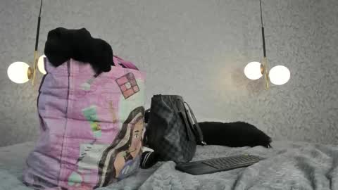 DAYRA ANGELS online show from December 4, 6:40 pm