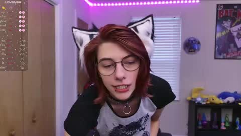 Snapshot of deadratsoup chatting on September 24, 3:30 pm Rat online show from September 24, 3:30 pm