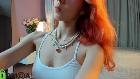 Snapshot of dearly_emily chatting on October 18, 5:28 pm Emily GMT2 Mon 10 AM - 4 PM Wed 10 AM - 4 PM Thu 10 AM - 4 PM Fri 10 AM - 4 PM Sat 10 AM - 4 PM online show from October 18, 5:28 pm