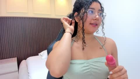  D E B R A H  online show from March 31, 12:49 pm