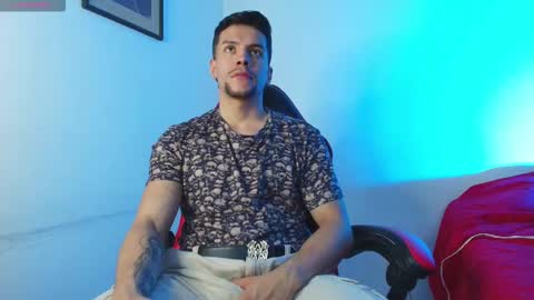 Santiago online show from February 25, 2:26 am