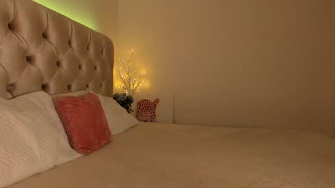 Denise online show from February 22, 5:57 pm