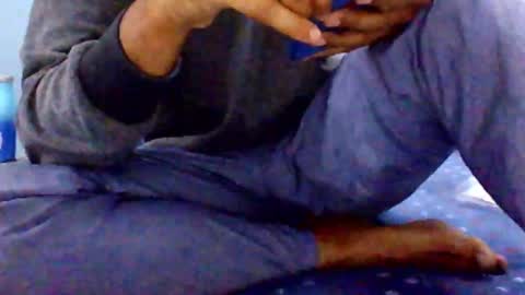 Snapshot of deepak4ualways chatting on December 19, 6:01 am sandy4umylove2014 online show from December 19, 6:01 am