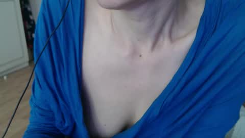 KamiDevi online show from September 18, 3:38 pm