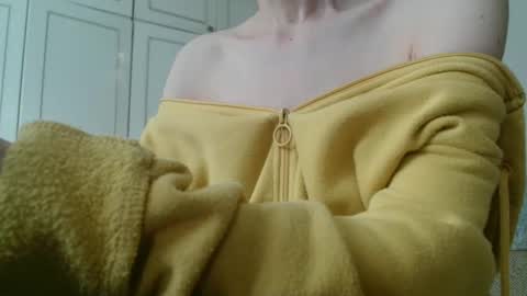 KamiDevi online show from October 2, 3:22 pm