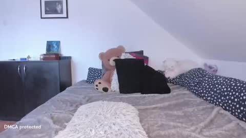 Deessert online show from March 18, 5:02 am