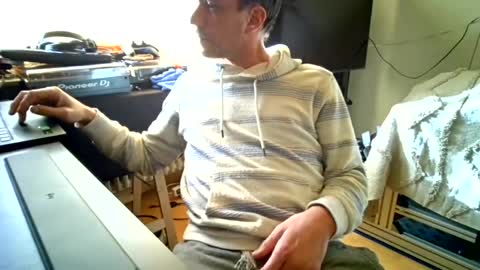 Snapshot of degrandis chatting on January 20, 11:24 am Luka Magic online show from January 20, 11:24 am