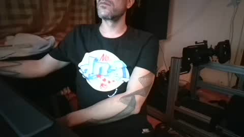 Snapshot of degrandis chatting on March 2, 9:43 pm Luka Magic online show from March 2, 9:43 pm