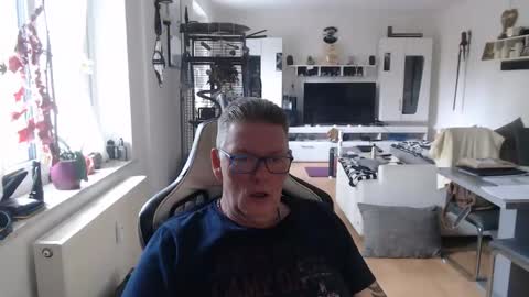 deinprinz2312 online show from March 24, 8:20 am