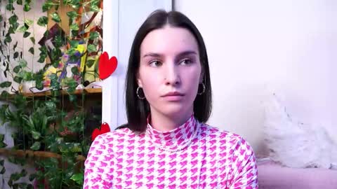 Esme 19 years old online show from November 2, 7:25 pm