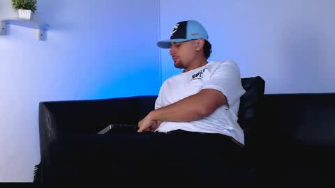  DEIVY  online show from April 19, 12:00 am