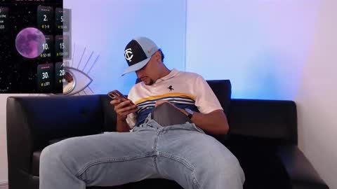 Snapshot of deivy_gram chatting on October 7, 11:12 pm DEIVY online show from October 7, 11:12 pm