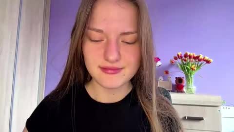 Mila online show from March 10, 8:18 am