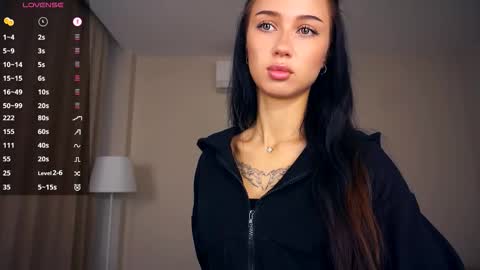 Hello everyone Im Tessa Make yourself comfortable. Were going to have fun together  online show from September 15, 7:32 am