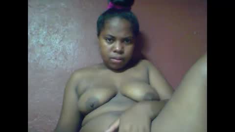 deliah712909 online show from February 20, 7:52 pm