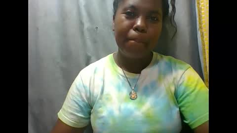 deliah712909 online show from September 23, 10:09 am