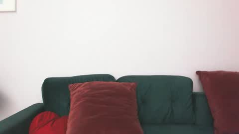 Snapshot of delilah_sweet chatting on October 2, 2:05 pm delilah_sweet online show from October 2, 2:05 pm