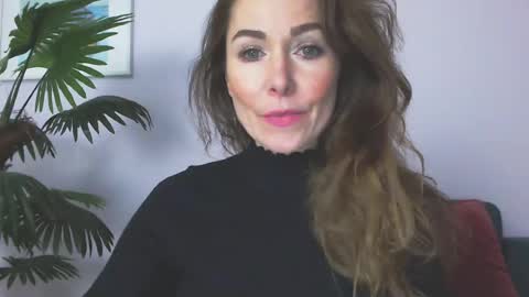 delilah_sweet online show from June 15, 3:26 pm