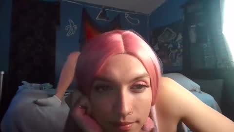 Delilah  Juju online show from January 8, 1:52 pm