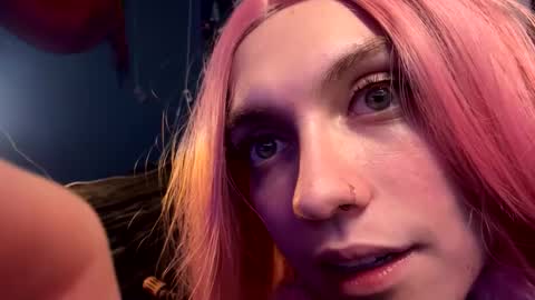 Delilah  Juju online show from December 30, 9:37 am