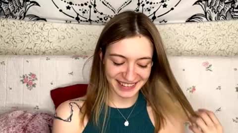 Sia online show from February 12, 12:42 pm