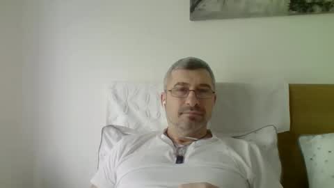 demarco1977 online show from March 4, 12:46 pm