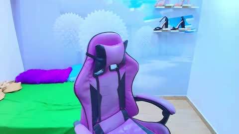 DEMI online show from September 24, 2:02 pm