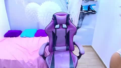 DEMI online show from October 16, 1:00 pm