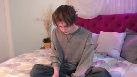 demianenglen online show from April 3, 11:28 am