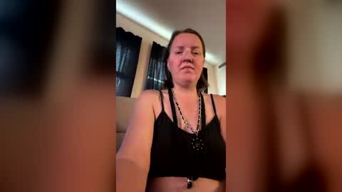 Rachel and Skyler online show from July 25, 4:27 pm
