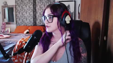 Demoness Mina online show from September 29, 8:30 pm