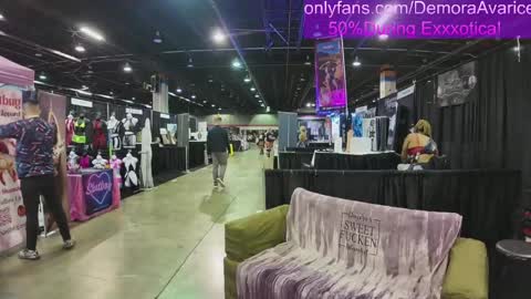 demora_avarice online show from April 11, 6:23 pm