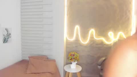 demy_ruiz online show from March 7, 8:45 am