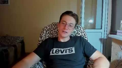 Deni online show from July 3, 8:35 pm