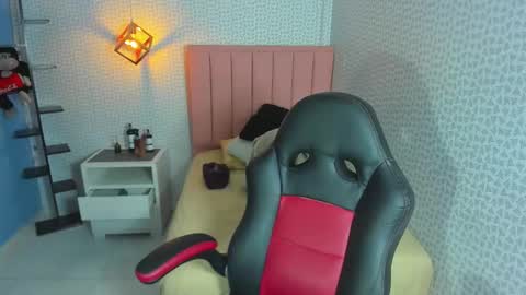 D E N I S  online show from September 16, 2:46 am