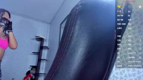 D E N I S  online show from October 8, 12:44 pm