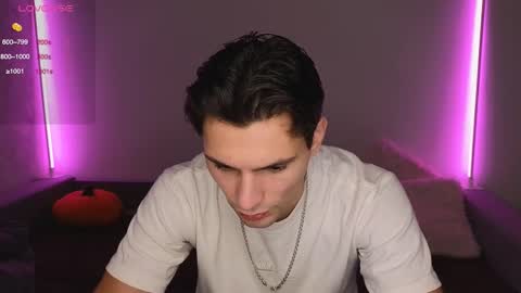 Den online show from December 21, 2:23 pm