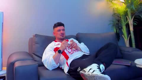 dennis_cox_ online show from October 15, 2:48 am