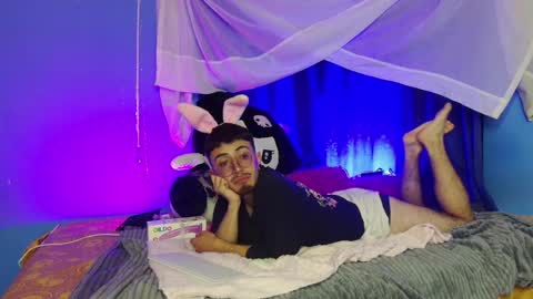 Dennis online show from April 27, 4:54 am