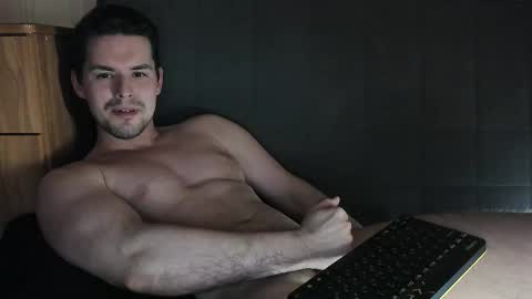 Snapshot of dennis_night chatting on September 24, 12:39 am Den online show from September 24, 12:39 am