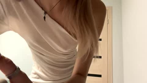 Denni online show from September 22, 5:06 pm