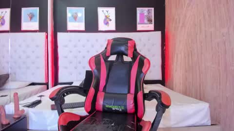 dennyzeans online show from January 17, 12:03 pm