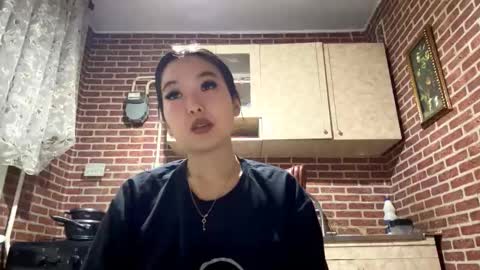 Emma online show from November 4, 1:12 pm