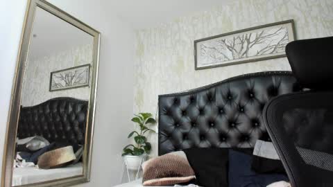 denzelrios online show from April 3, 4:08 am