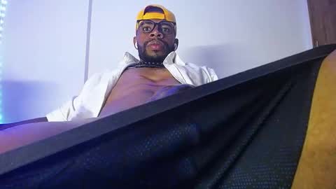 denzo online show from November 24, 5:17 am