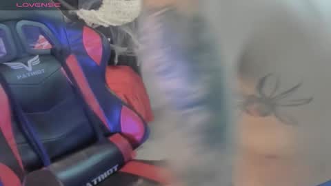 dereck_hot_ online show from October 15, 11:48 pm