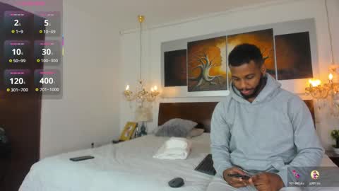 Dereck and Jake online show from October 25, 12:04 pm