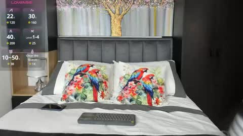 Snapshot of derek_hussain chatting on January 3, 8:11 pm Derek Hussain online show from January 3, 8:11 pm